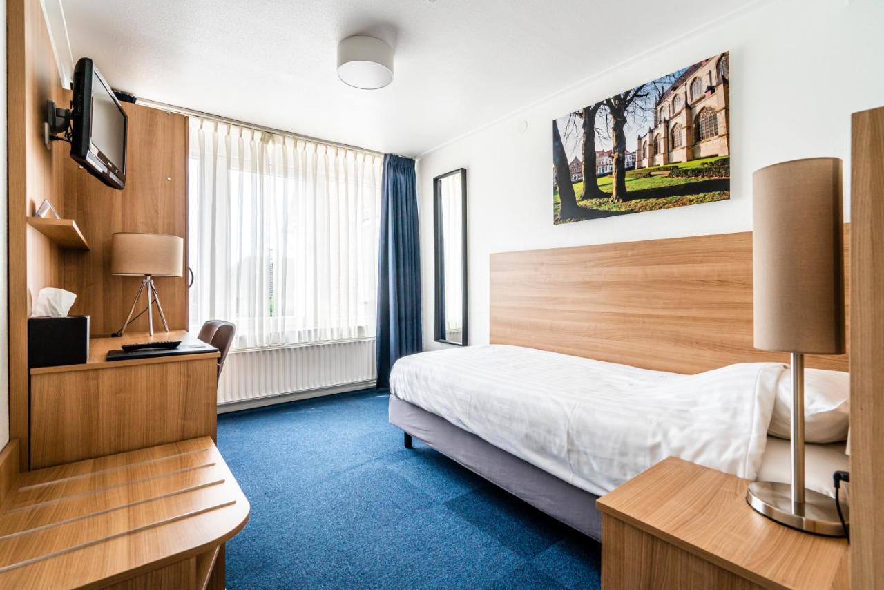Hotel Хульст Экстерьер фото